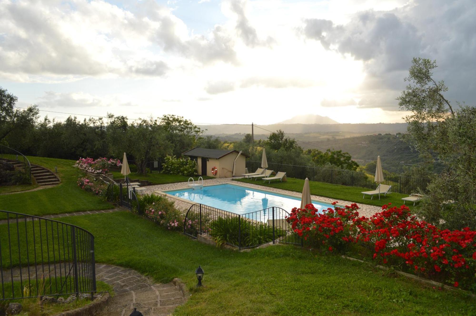 Villa Collebelvedere - Near Rome With Home Restaurant Fara in Sabina Eksteriør bilde